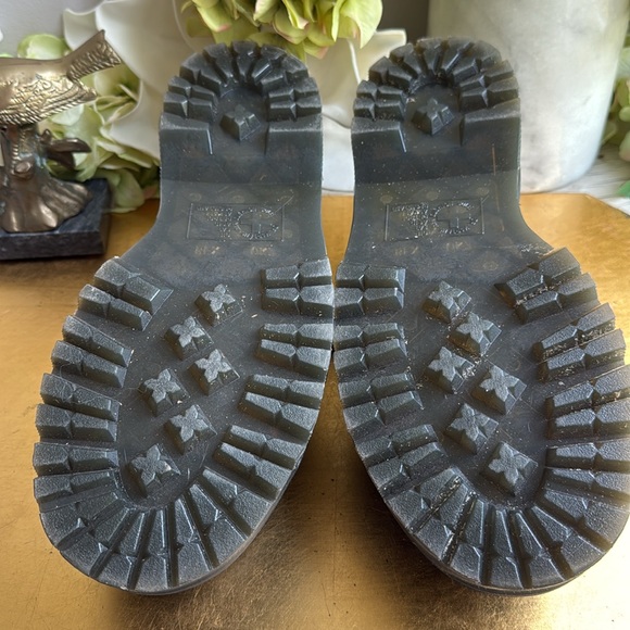 Dr Martens Women's Addina Flower Buckle Platforms - Picture 14 of 16